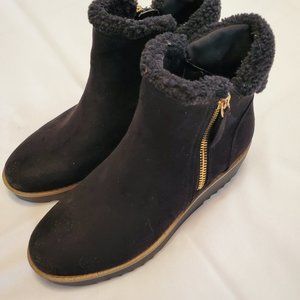 New without Tags Bandolino Black Ultra Suede Booties w/ Fleece Accent, Women's 6